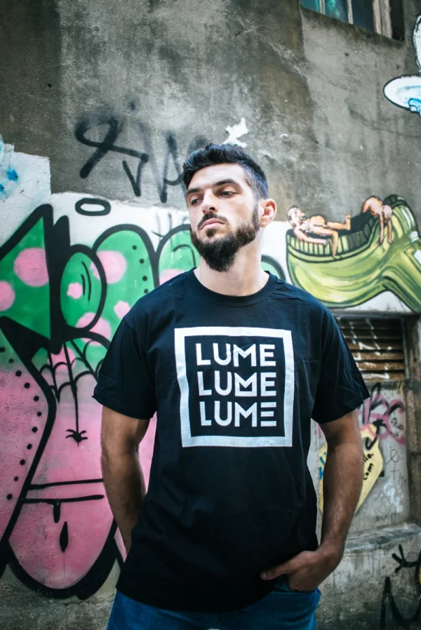 Camiseta Lume Negro